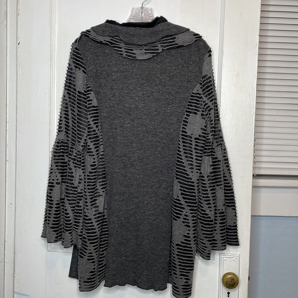 Gray Goth Cardigan - Picture 4 of 12